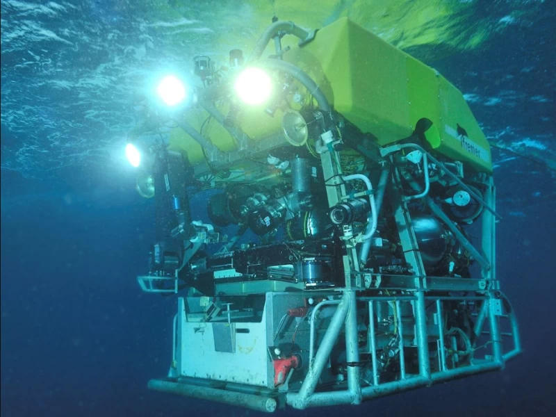 Atlantico RA ofrece servicio de Robótica con Sonar para la industria del salmón